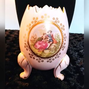 Vintage Inarco Japan Pink Porcelain Footed Egg Vase w/ Roses & Courting Scene